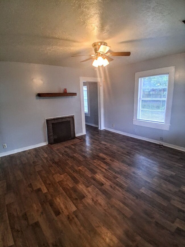 Photo - Charming 2 Bedroom Home in the Heart of Ox...