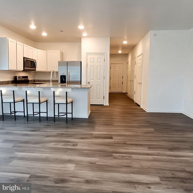 Photo - 229 Caterpillar Dr