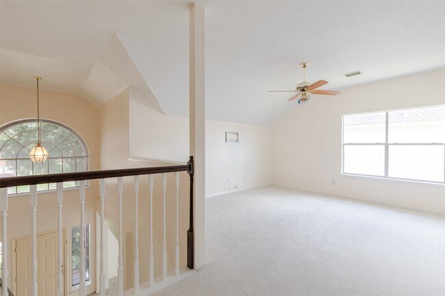 Photo - 12214 Meadow Ln Ct