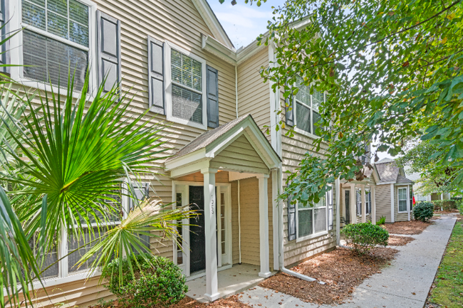 Photo - 1003 Island View Ct Townhome