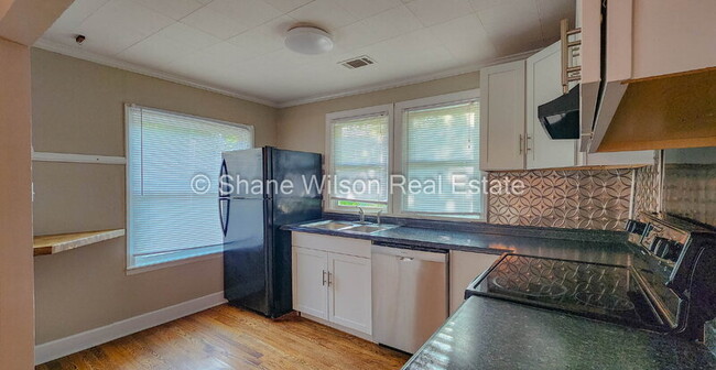 Photo - 1114 Rockway Dr