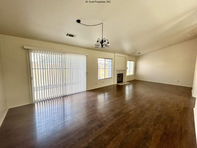 Photo - 1779 Birch Ct