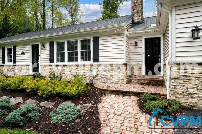 Photo - 4702 Shelley Ln