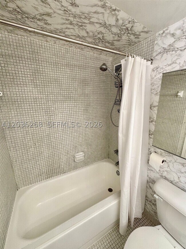 1000 West Dr Unit 822