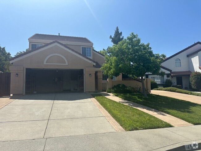 Building Photo - 4 Bedrom 2.5 baths Beauty Rental