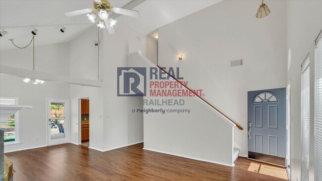 Photo - 732 Burlington Ave