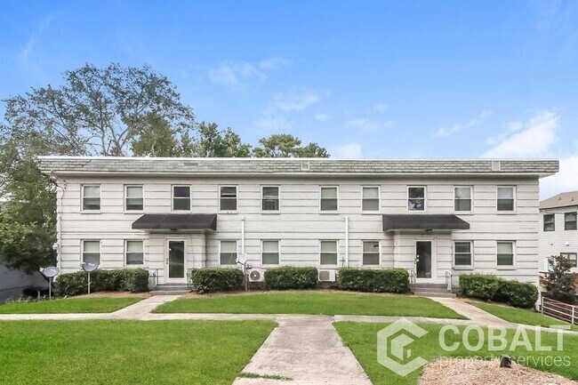 Photo - 1982 Rockledge Rd NE