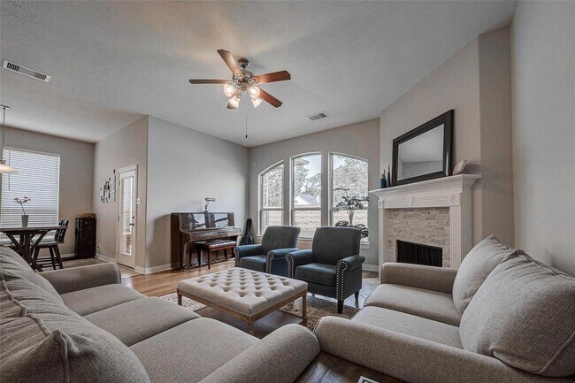 Photo - 28314 Calaveras Lake Dr House