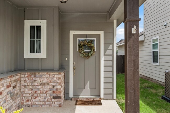 Photo - 1524 Elise Ave