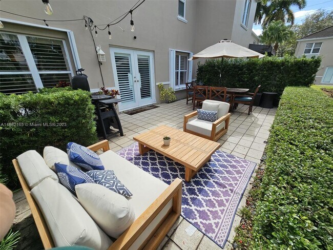 Photo - 5570 SW 70th Pl S