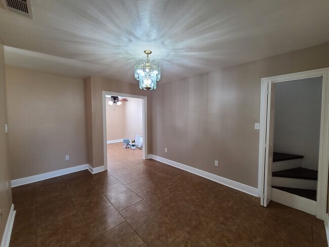 Photo - 3100 Ivy Pl