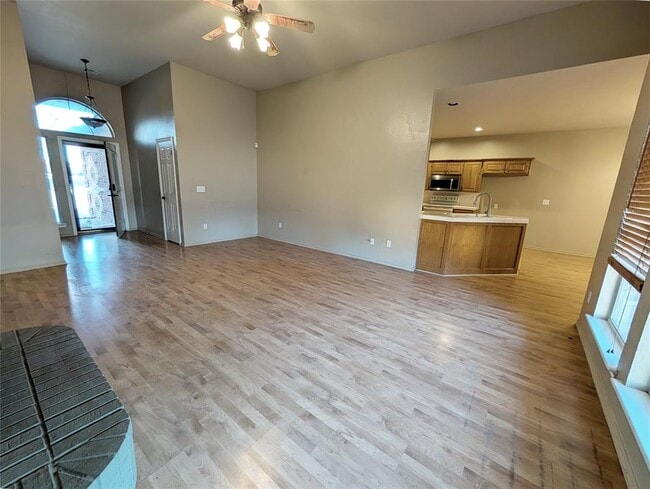 Photo - 4801 Deer Ridge Blvd