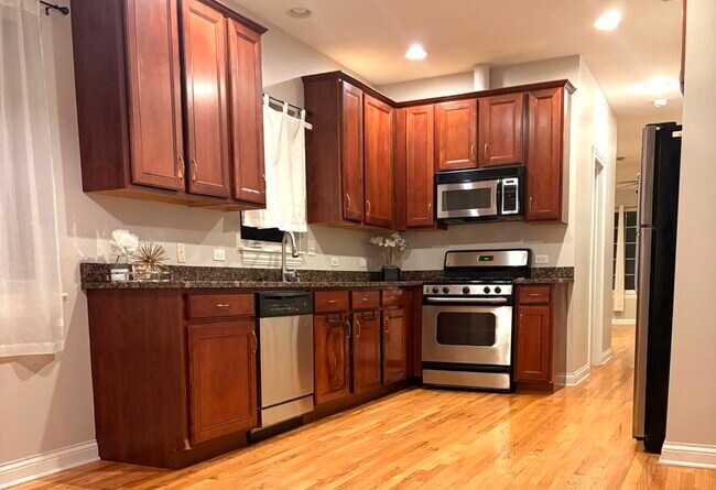 Photo - 5924 N Milwaukee Ave Unit 3