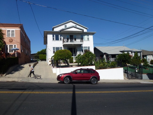 Building Photo - 1437 Lucile Ave Unit 4