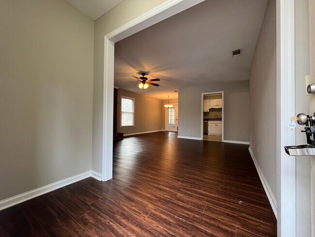 Photo - 31 Somerset Townhouse