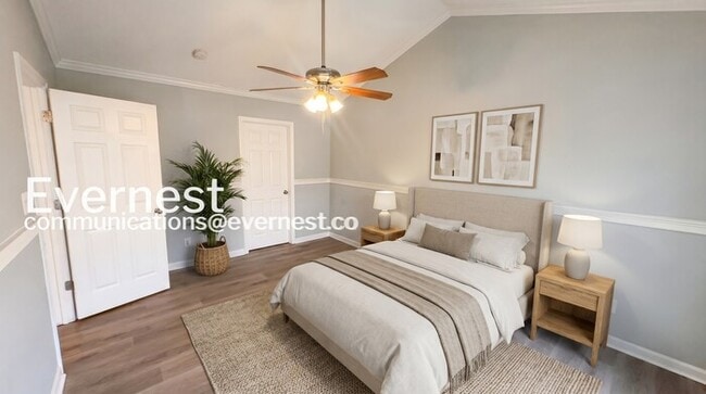 Photo - 3221 Lasalle St
