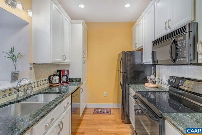 Photo - 804 E Jefferson St Unit 804E. Jefferson St. #F