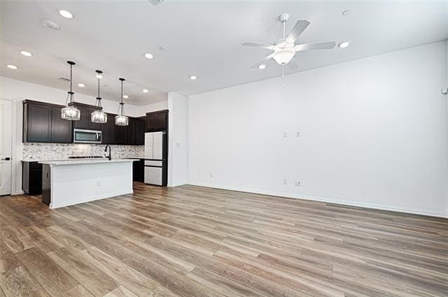 Photo - 4437 Ward St