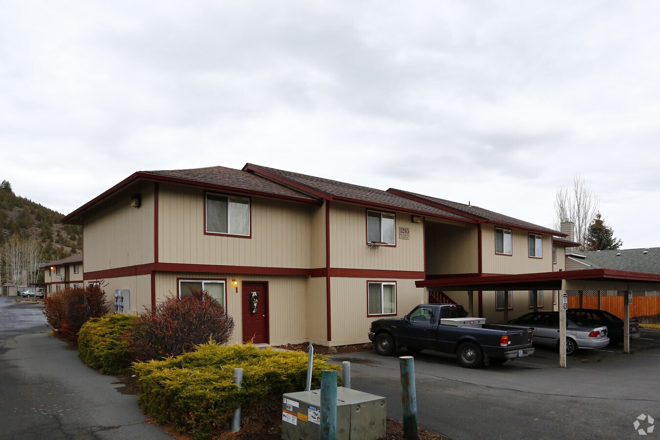 Photo - Shadow Butte Apartments