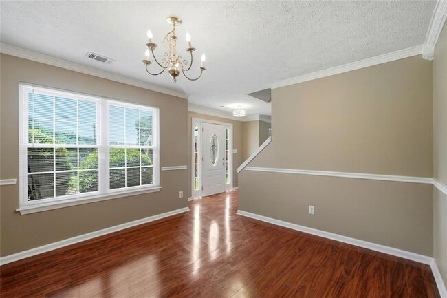 Photo - 800 Revena Dr