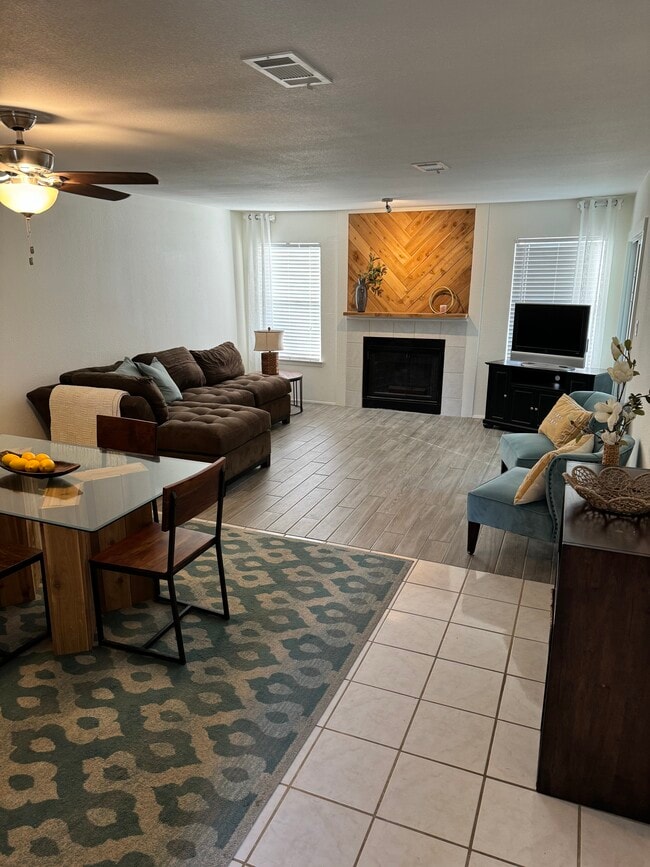 Photo - 604 Highcrest Dr Unit #224