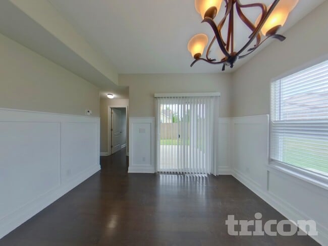 Photo - 1023 Solomon Ln