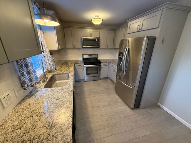 Photo - 389 Channing St