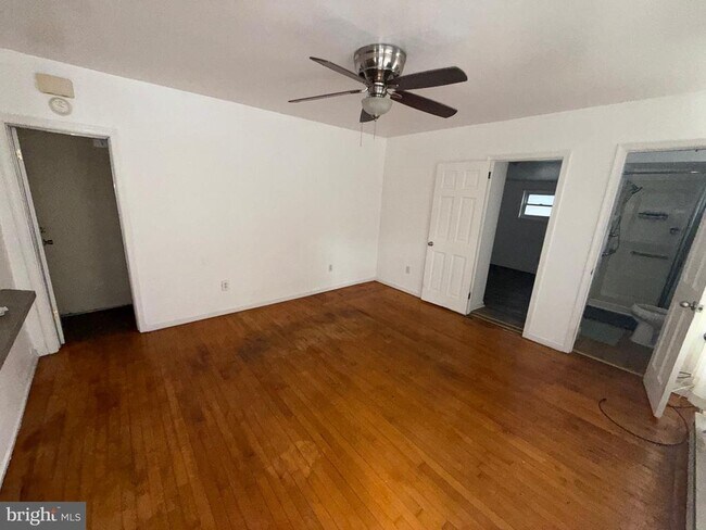 Photo - 600 E Girard Ave Unidad 1R