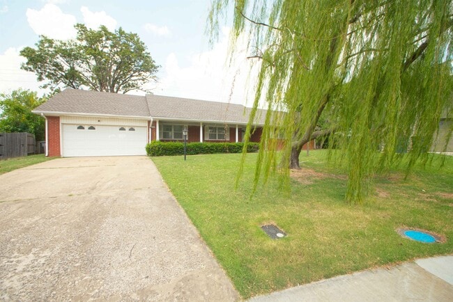 Building Photo - 5105 S Kingston Ave Rental