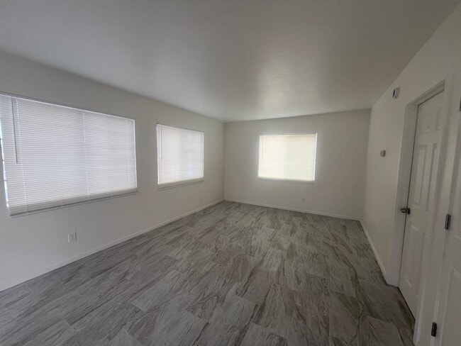 Photo - 535 E Jacinto St
