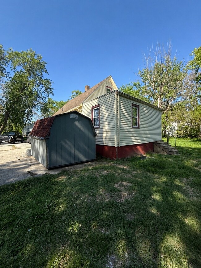 Photo - 1263 W Green St
