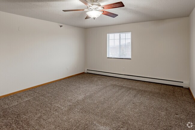 3BR, 1BA - Primary Bedroom