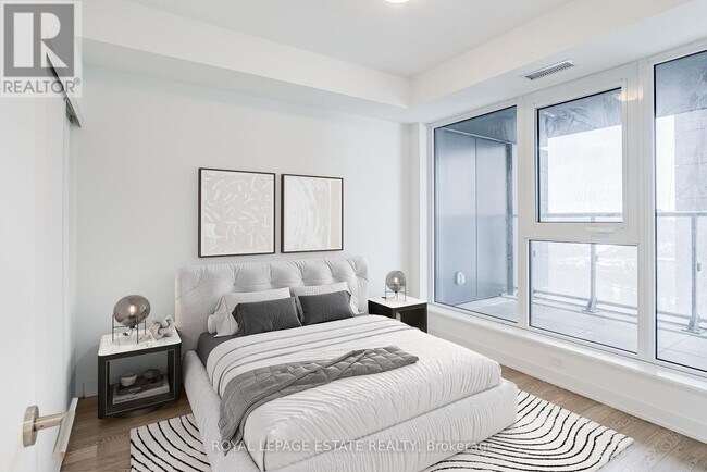 Photo - 1 Quarrington Lane Unité 1006