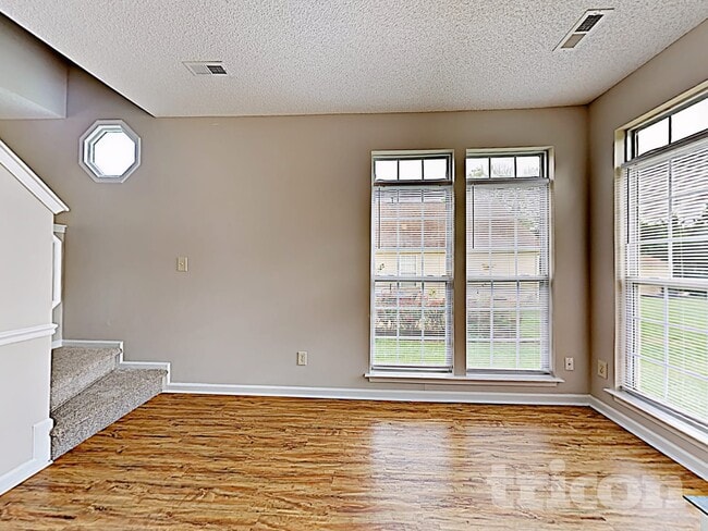 Photo - 5337 Timbertop Ln