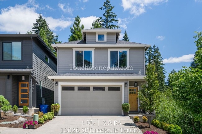 Building Photo - Luxurious 4 Bed/3.5 Bath Residence - Your ... Rental