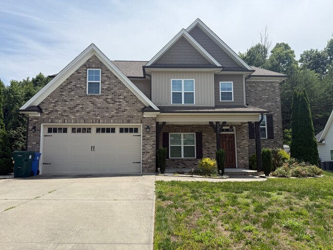 Building Photo - For Rent Clemmons!!