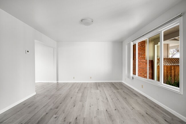 Photo - 661 Harvard Ave