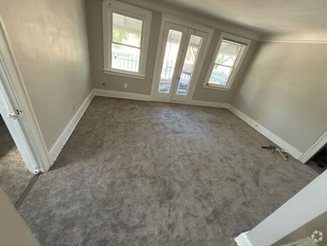 Building Photo - 15702 Cherrylawn St Unit Upper Rental