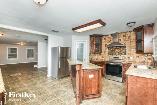 Photo - 7018 Glenshire Dr