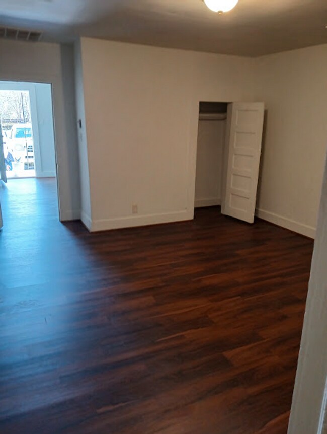 Photo - PRICE REDUCED!! MOVE IN READY!!!