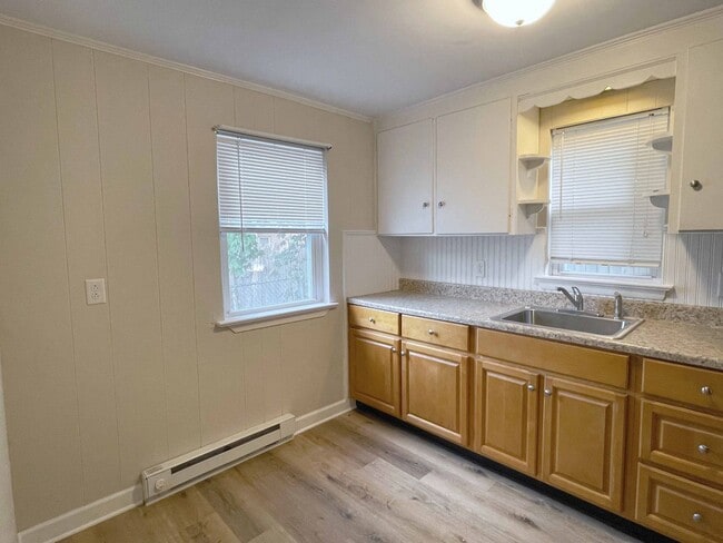 Photo - 3553 Maple St Unit Apt A