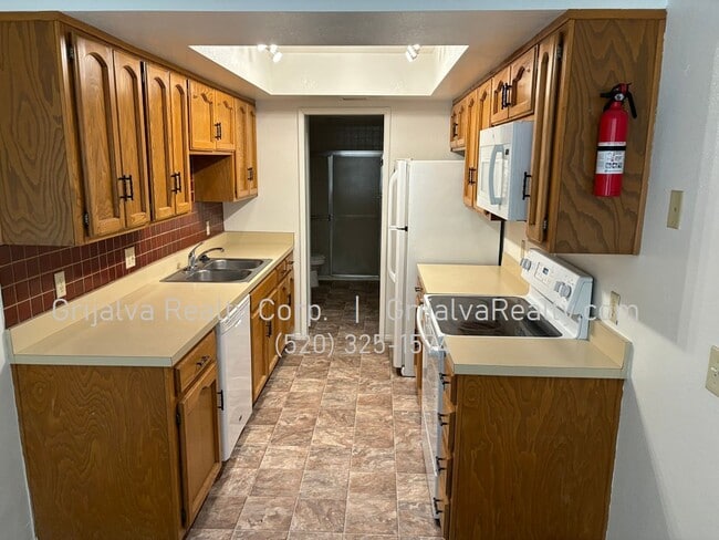 Photo - 1200 E River Rd Unidad F-64