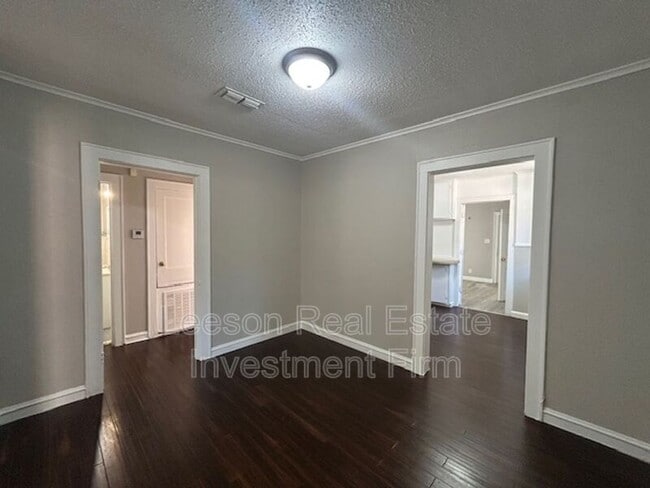 Photo - 3603 Darien St