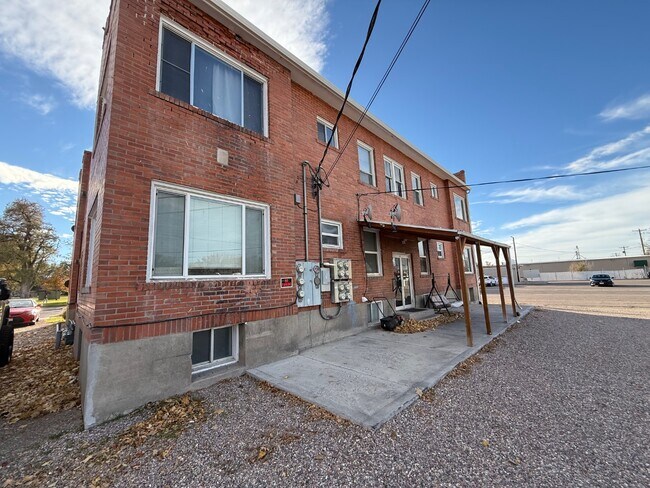 Photo - 305 Harrison St