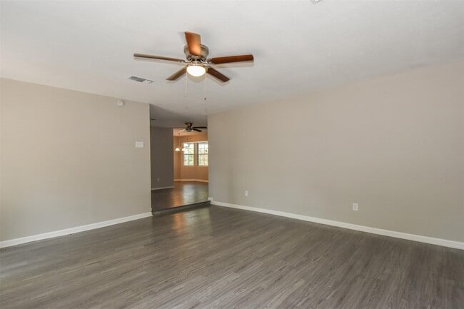 Photo - 11719 Murr Way