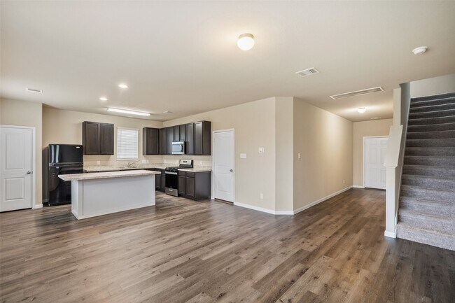 Photo - 2335 Mount Locke Path