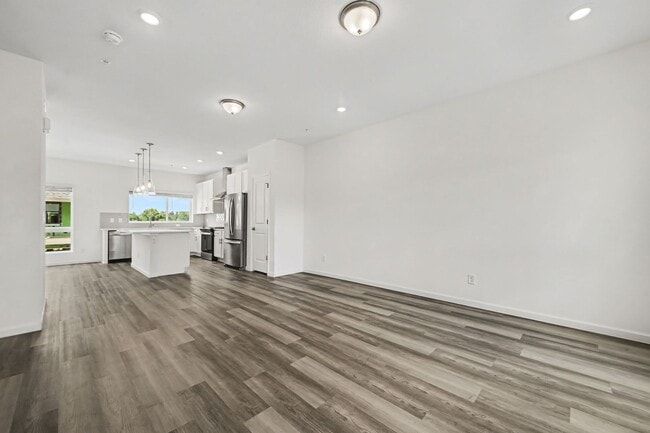 Photo - 1021 Birdwhistle Ln
