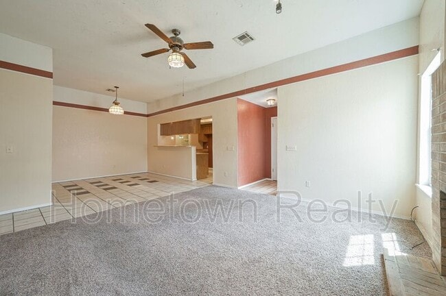 Photo - 2000 Twisted Oak Cir