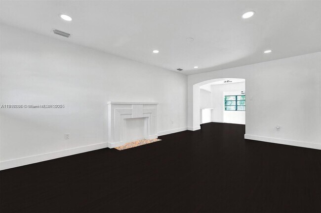 Photo - 9173 Byron Ave