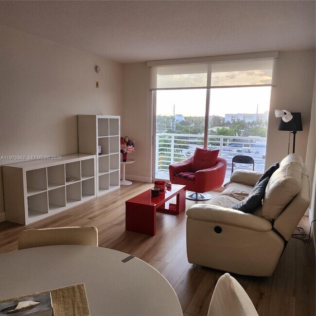 Photo - 2775 NE 187th St Unit 510